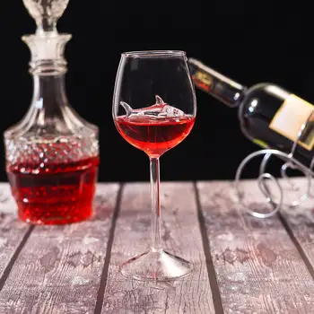 Şeffaf Köpekbalığı şarap bardakları Benzersiz Tasarım 300ml cam kırmızı şarap şişesi Kadeh Düğün Kırmızı ve Beyaz Şaraplar Yıldönümü Doğum Günü