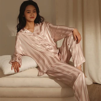 2022 ilkbahar ve sonbahar yüksek kaliteli çizgili jakarlı ipek buz ipek pijama kadın uzun kollu gecelik 2 parça takım elbise
