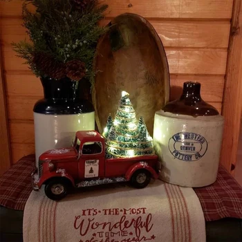 Noel Centerpiece masa süslemeleri ışıkları ile kırmızı çiftlik kamyonu Taşıma Noel Ağacı reçine heykeli Merry christmas dekor VC